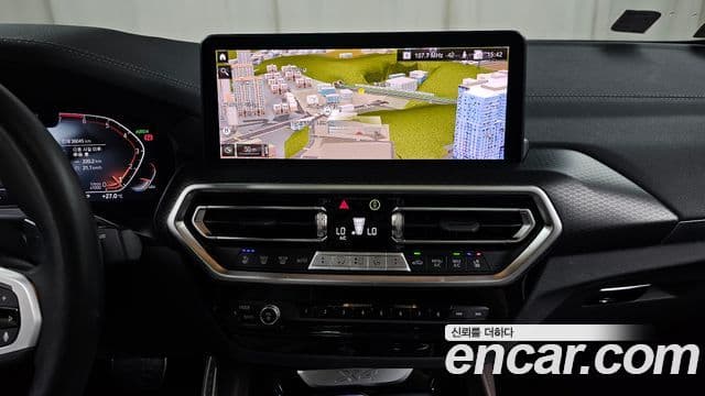 BMW X4 2023 — ფოტო 12/20