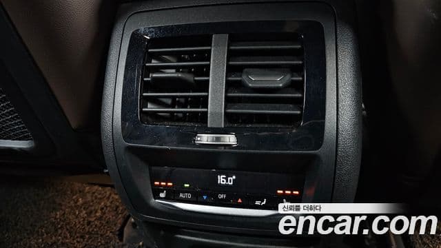 BMW X4 2023 — Photo 8/35