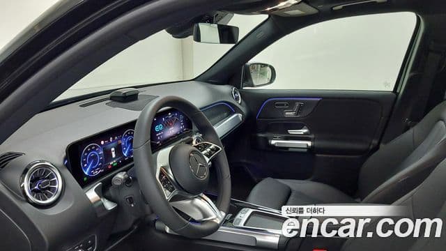 Mercedes-Benz EQB 2025 — ფოტო 2/20