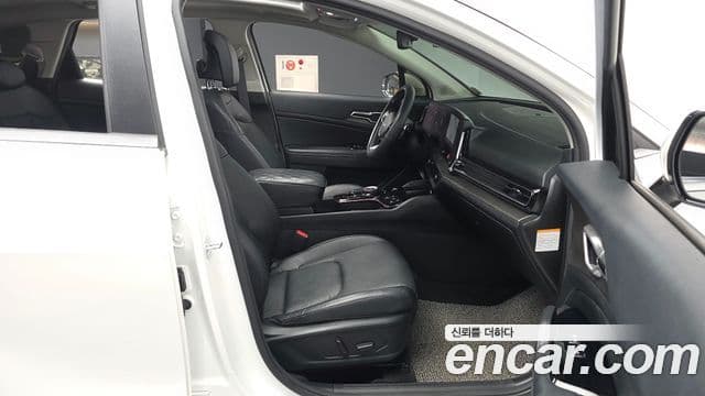 Kia Sportage 2023 — фото 11 из 20