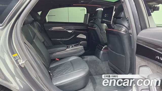 Audi S8 2021 — Photo 28/38