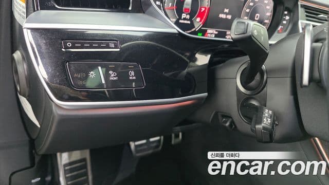 Audi S8 2021 — Photo 24/38