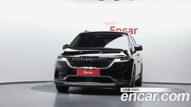 Kia Carnival 2023 — ფოტო 3/20