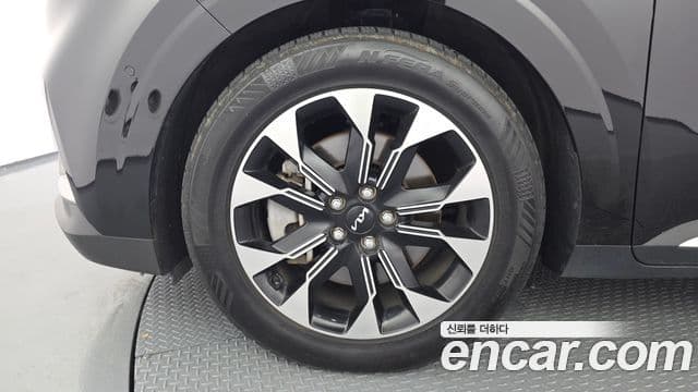 Kia Carnival 2023 — фото 5 из 20