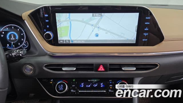 Hyundai Sonata 2021 — Фото 13/20