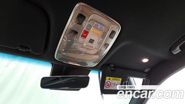 Genesis GV70 2023 — ფოტო 16/33