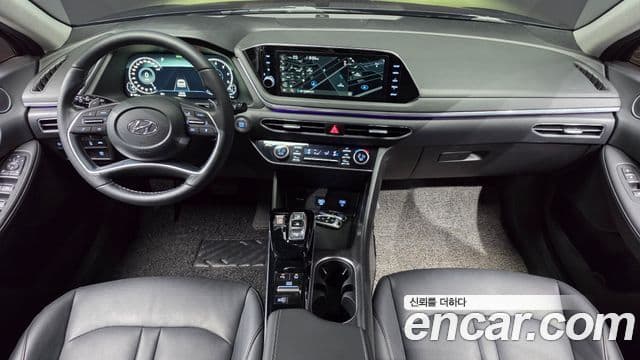 Hyundai Sonata 2022 — ფოტო 9/20