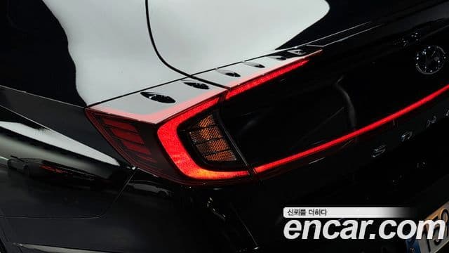 Hyundai Sonata Hybrid 2022 — Şəkil 2/31