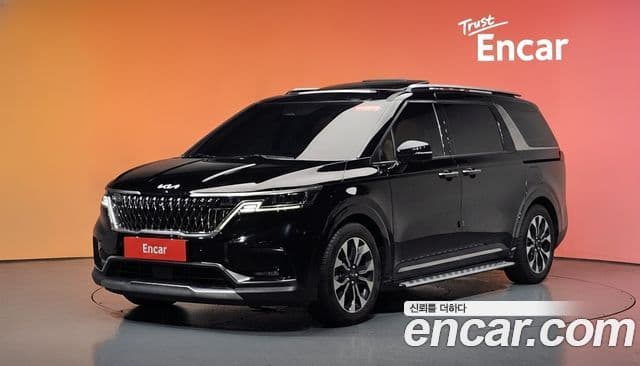 Kia Carnival 2022 — фото 1 из 20