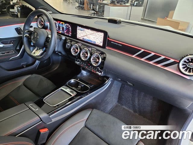 Mercedes-Benz A-Class 2025 — ფოტო 13/16