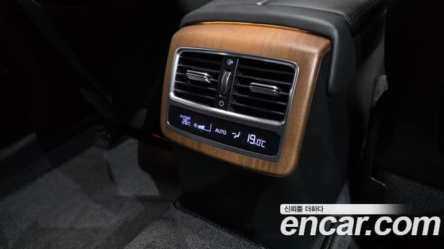 Kia The K9 2024 — Photo 37/44