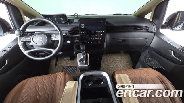 Hyundai Staria 2025 — ფოტო 7/20