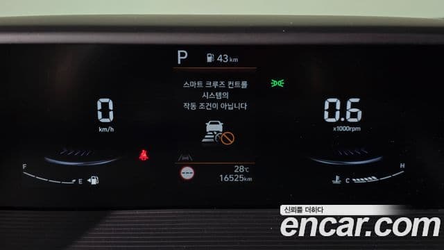 Hyundai Staria 2025 — ფოტო 8/20