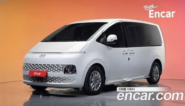 Hyundai Staria, 2025