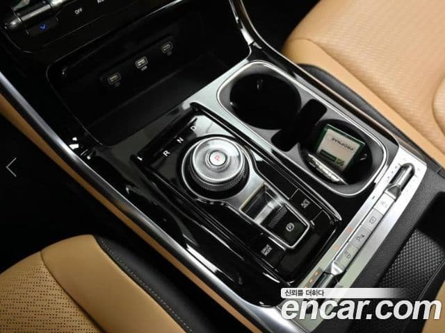 Kia Carnival 2023 — фото 8 из 20