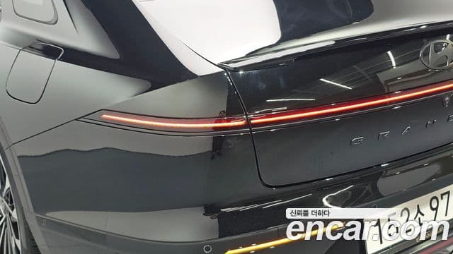 Hyundai Grandeur Hybrid 2025 — Photo 4/30