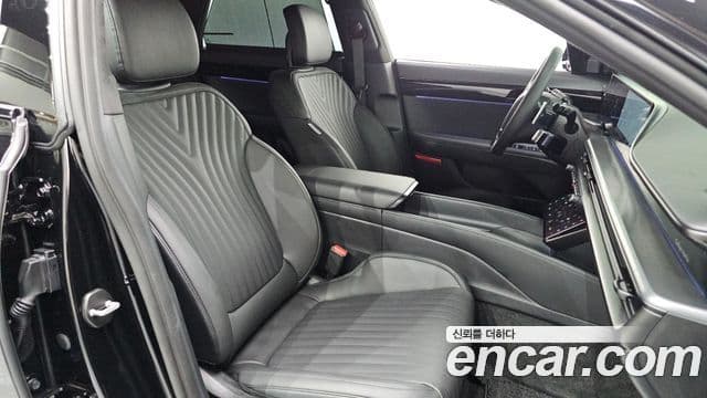 Hyundai Grandeur Hybrid 2025 — Photo 17/30