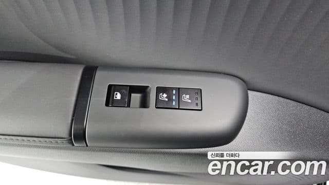 Hyundai Grandeur Hybrid 2025 — Photo 25/30