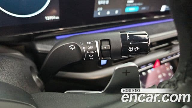 Hyundai Grandeur Hybrid 2025 — Photo 24/30