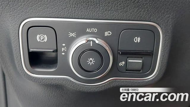 Mercedes-Benz EQA 2025 — ფოტო 15/20