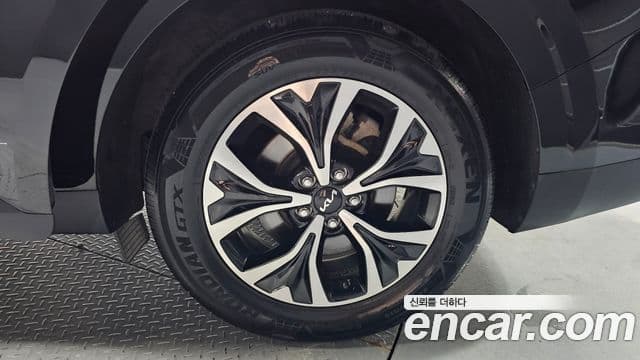 Kia Carnival 2023 — Şəkil 5/20