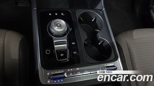 Kia Carnival 2024 — Şəkil 9/20