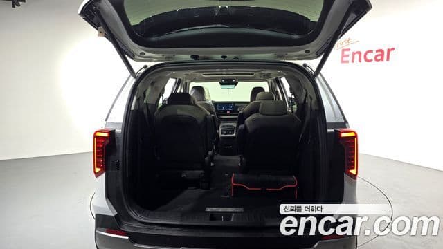 Kia Carnival 2024 — Şəkil 18/20