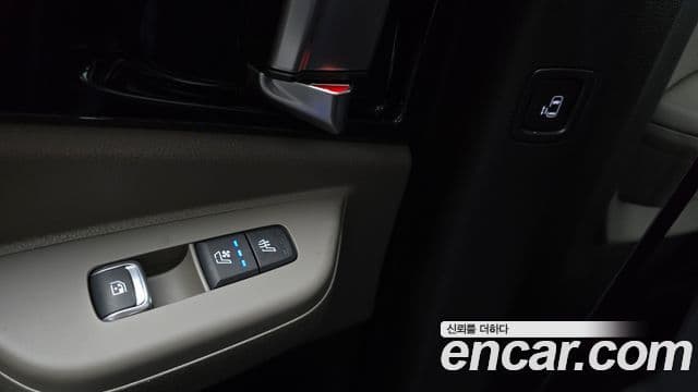 Kia Carnival 2024 — Şəkil 9/33