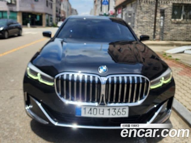 BMW 7 Series 2021 — ფოტო 5/5