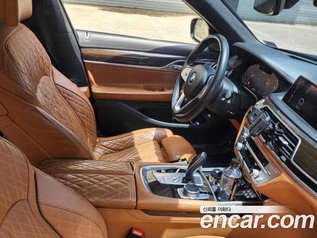 BMW 7 Series 2021 — ფოტო 2/5