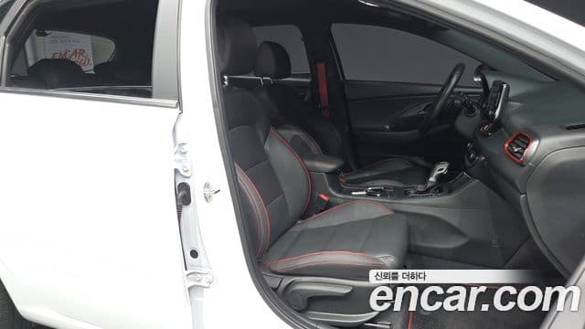 Hyundai i30 2020 — Фото 11/20