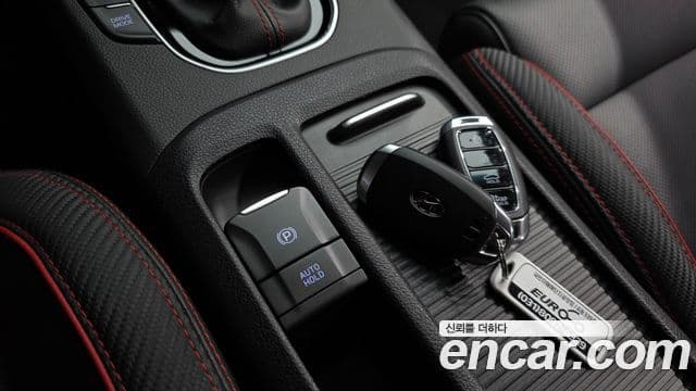 Hyundai i30 2020 — ფოტო 16/38