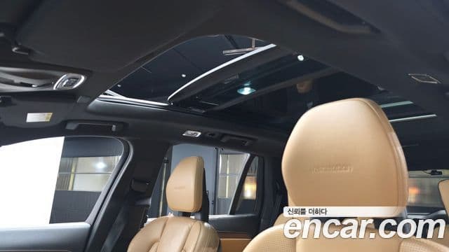 Volvo XC90 2020 — ფოტო 18/20