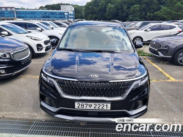 Kia Carnival 2020 — ფოტო 10/18
