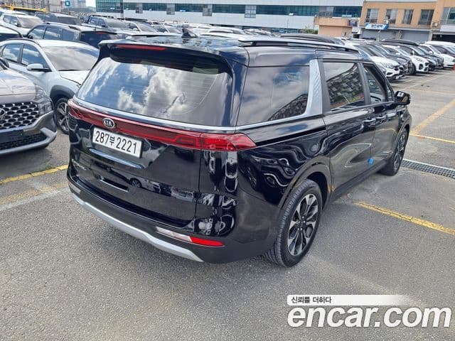 Kia Carnival 2020 — ფოტო 3/18