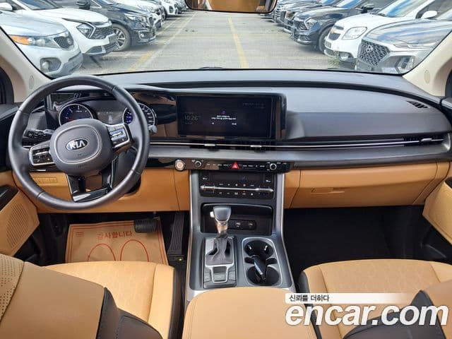 Kia Carnival 2020 — ფოტო 4/18
