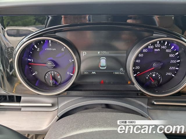 Kia Carnival 2020 — ფოტო 6/18