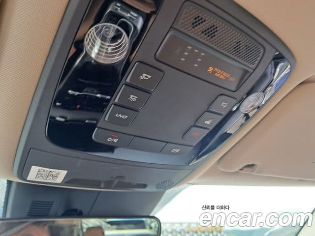 Kia Carnival 2020 — ფოტო 11/18