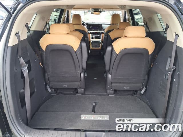 Kia Carnival 2020 — ფოტო 15/18