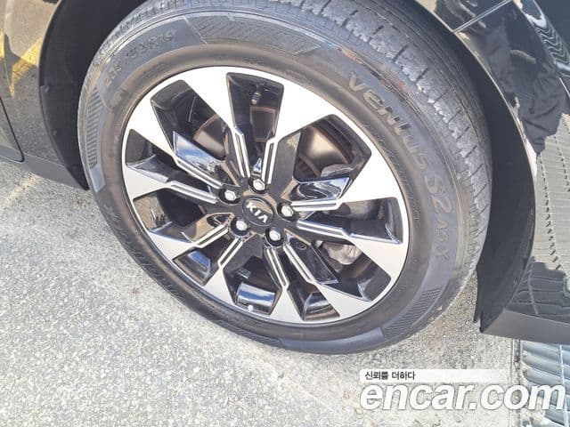 Kia Carnival 2020 — ფოტო 17/18