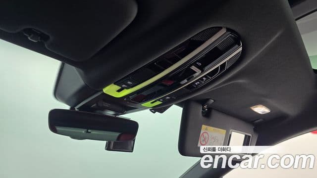 Porsche Cayenne 2022 — Photo 2/30