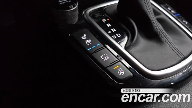 Kia Seltos 2022 — Şəkil 18/20