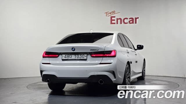 BMW 3 Series 2019 — ფოტო 4/20