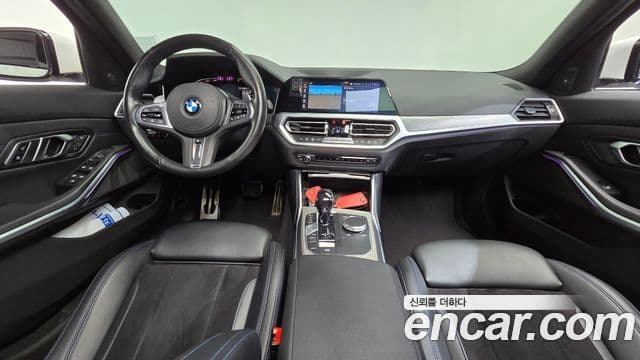 BMW 3 Series 2019 — ფოტო 7/20