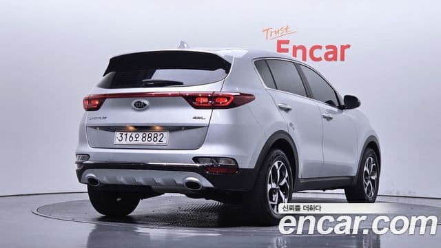 Kia Sportage The Bold 2021 — ფოტო 2/20