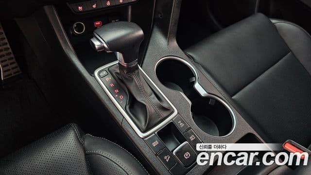 Kia Sportage The Bold 2021 — ფოტო 9/20