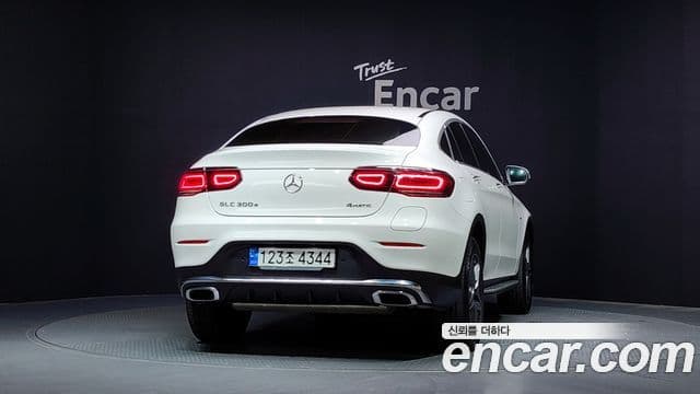 Mercedes-Benz GLC-Class 2021 — ფოტო 4/20