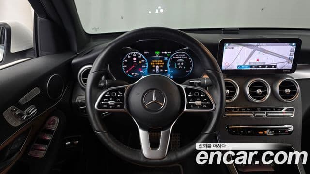 Mercedes-Benz GLC-Class 2021 — ფოტო 13/20