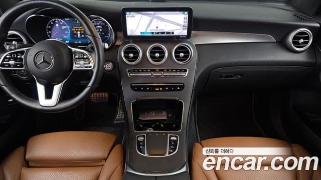 Mercedes-Benz GLC-Class 2021 — ფოტო 14/20