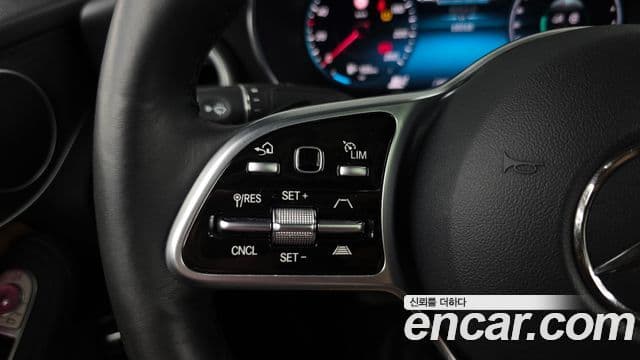 Mercedes-Benz GLC-Class 2021 — ფოტო 17/20